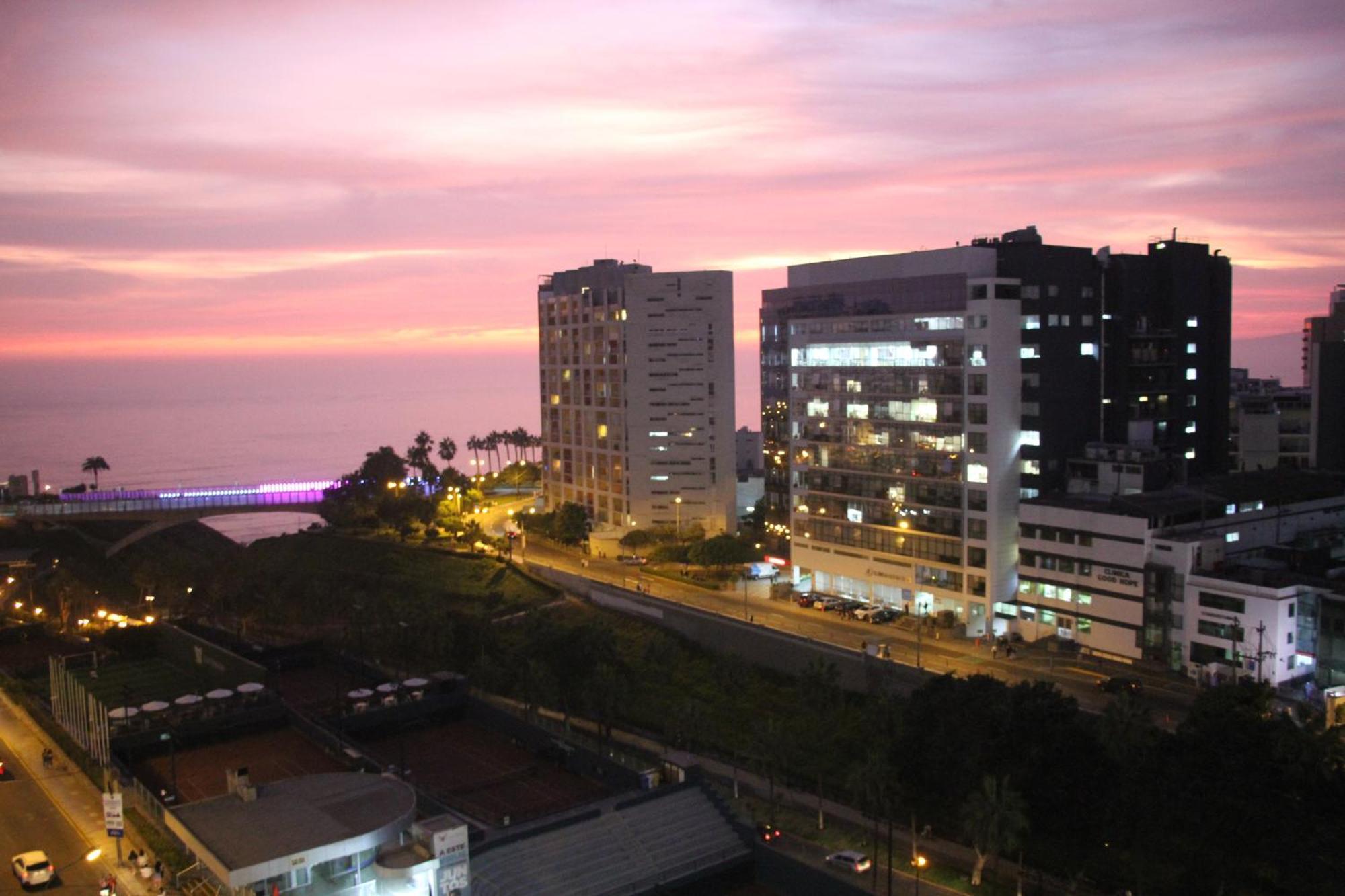 The Guest House 1 At The Booming Center Of Miraflores, Lima - Peru Bagian luar foto
