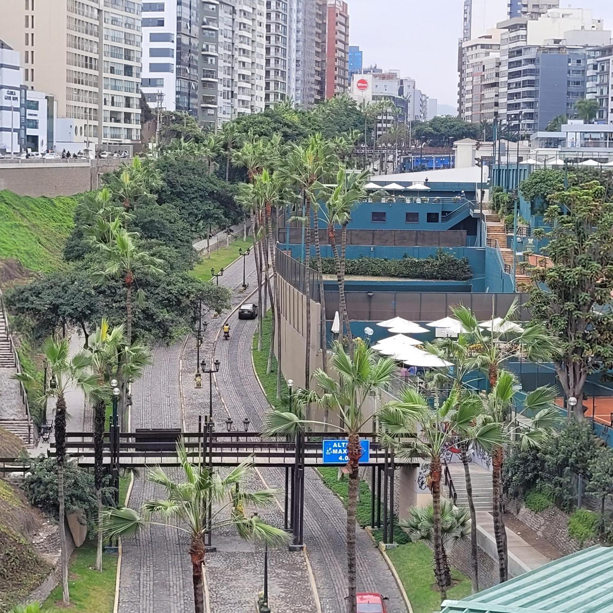 The Guest House 1 At The Booming Center Of Miraflores, Lima - Peru Bagian luar foto